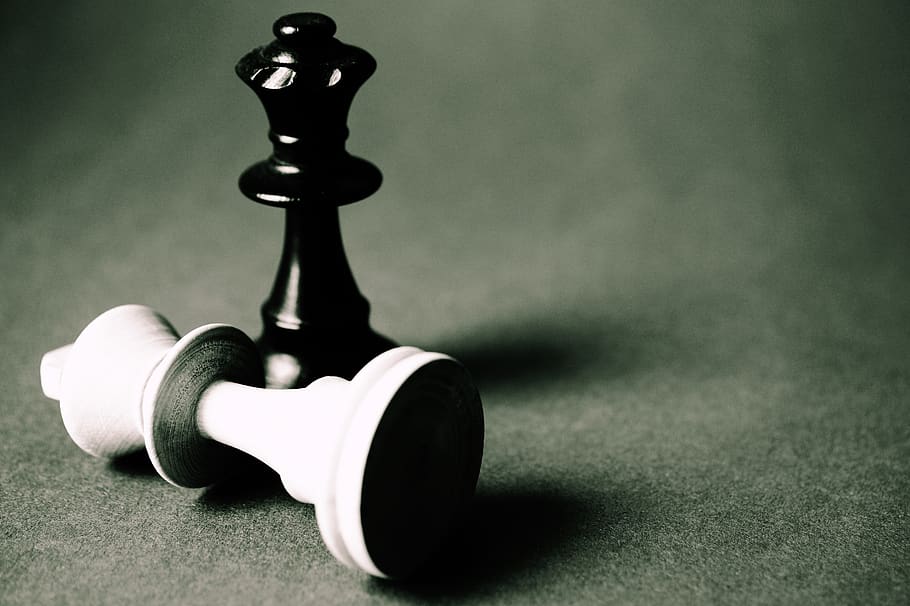 Black Queen Chess Piece, black-and-white, board game, challenge, HD wallpaper