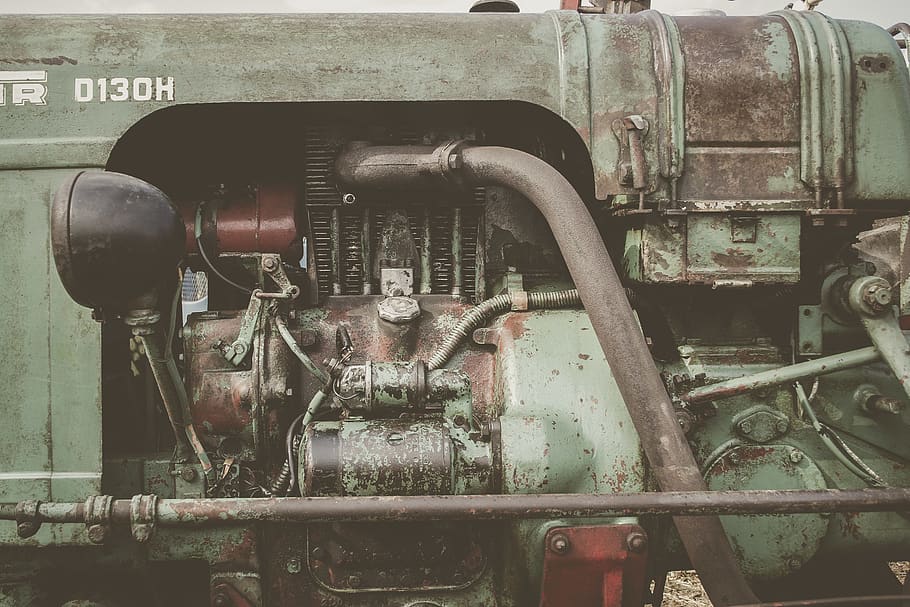 green tractor, metal, rusty, no people, technology, mode of transportation HD wallpaper