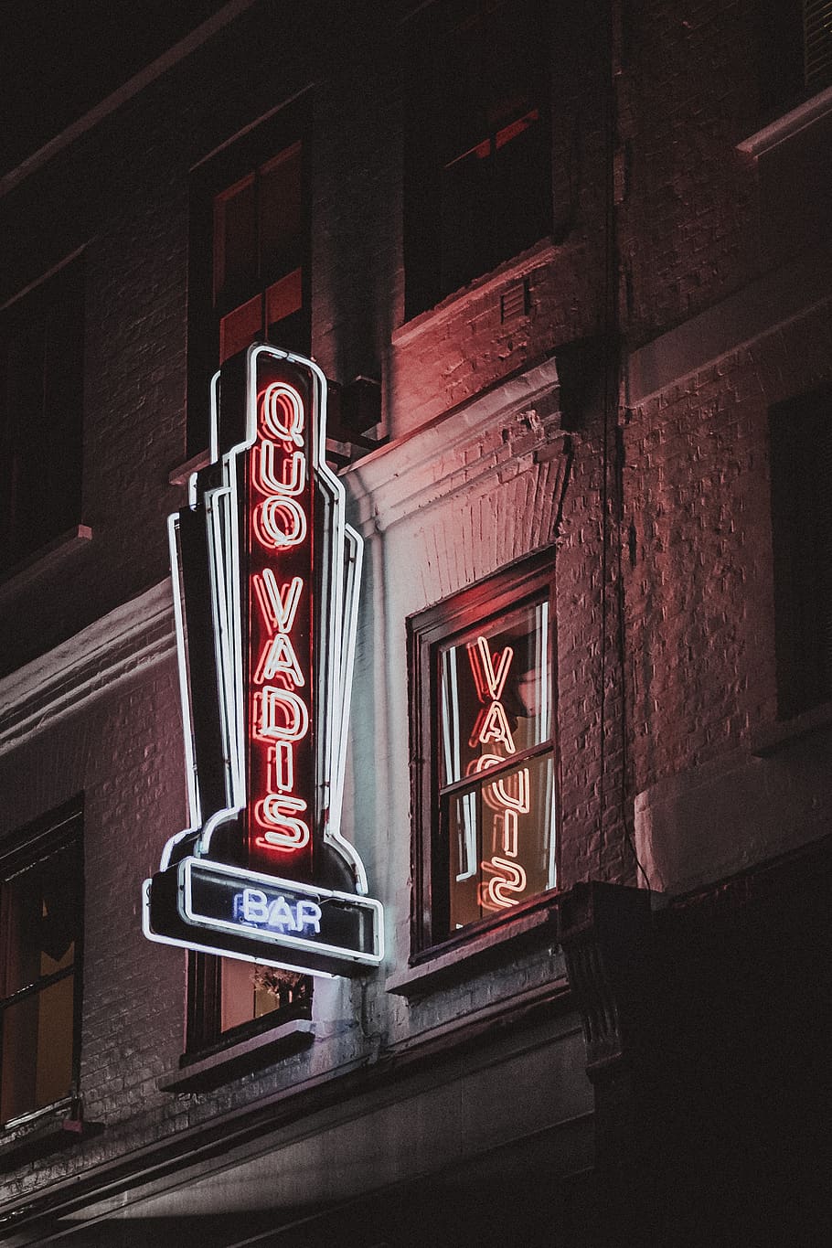 night, dark, lights, bar, celebration, restaurant, drinks, alcohol HD wallpaper