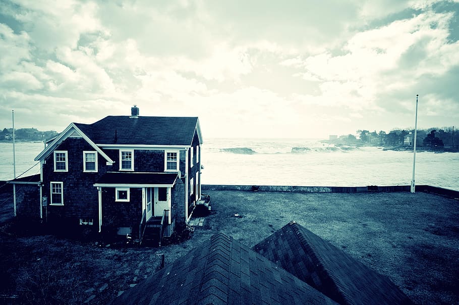 beach, waves, beach house, cloud - sky, architecture, built structure HD wallpaper