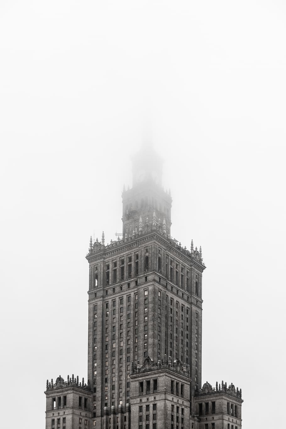 concrete building during daytime, architecture, urban, city, tower HD wallpaper