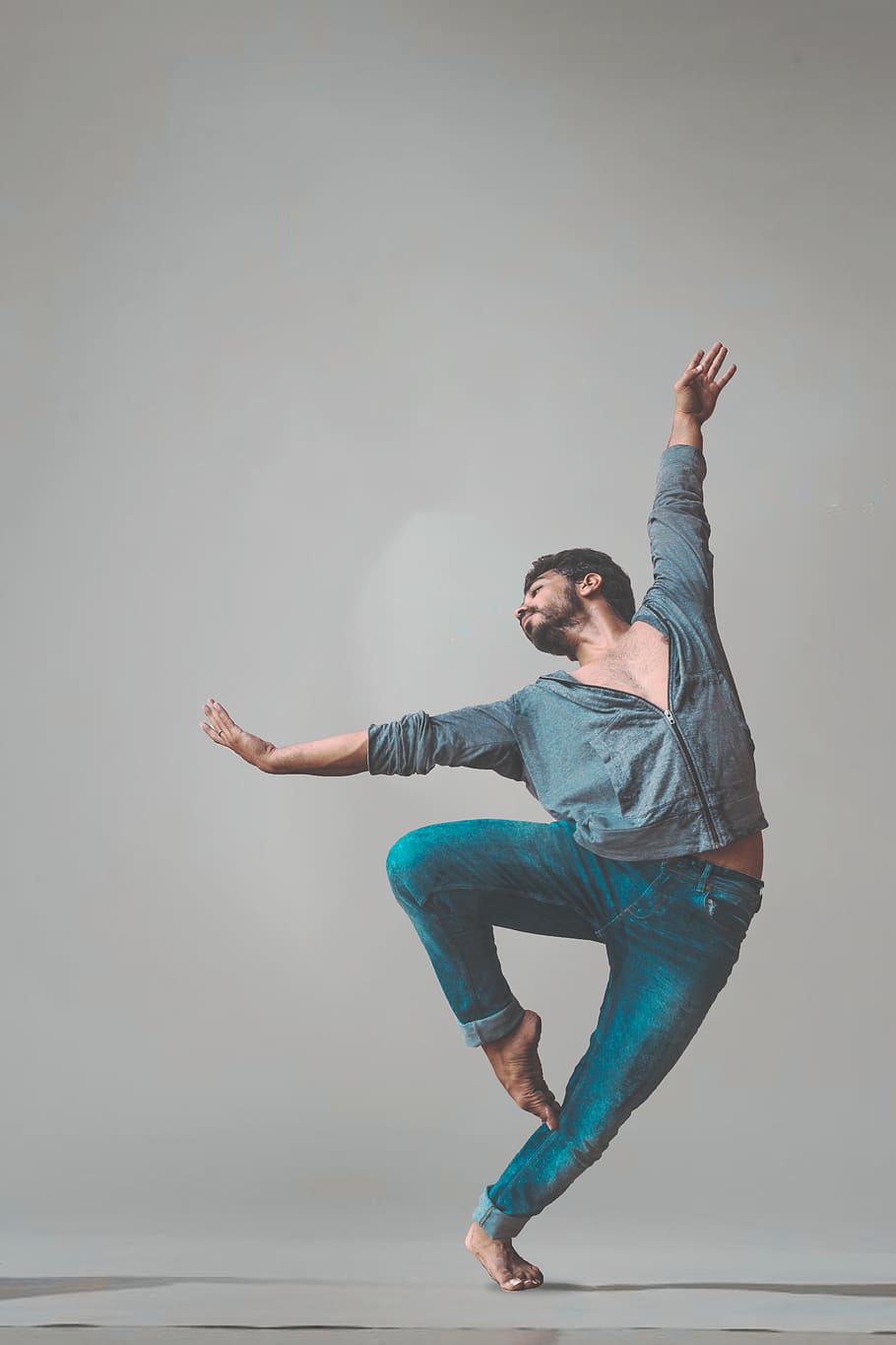 Dancing Man Wearing Pants and Long-sleeved Shirt, action, adult, HD wallpaper