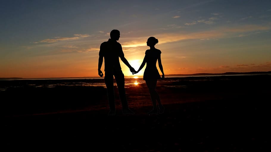 sunset, ocean, maree basse, couple, promenade, happiness, nature HD wallpaper