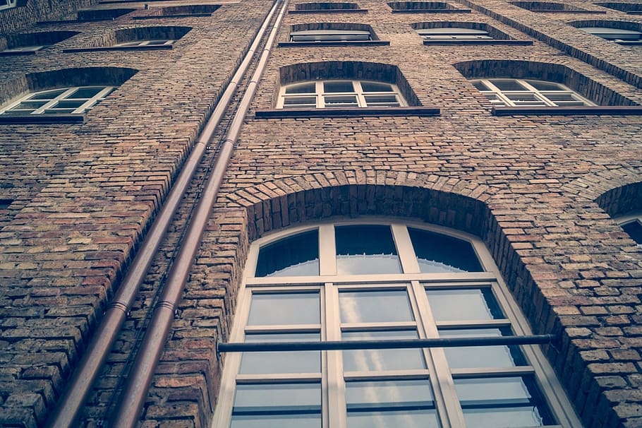 Brick House, architecture, bricks, brown, building, concrete HD wallpaper