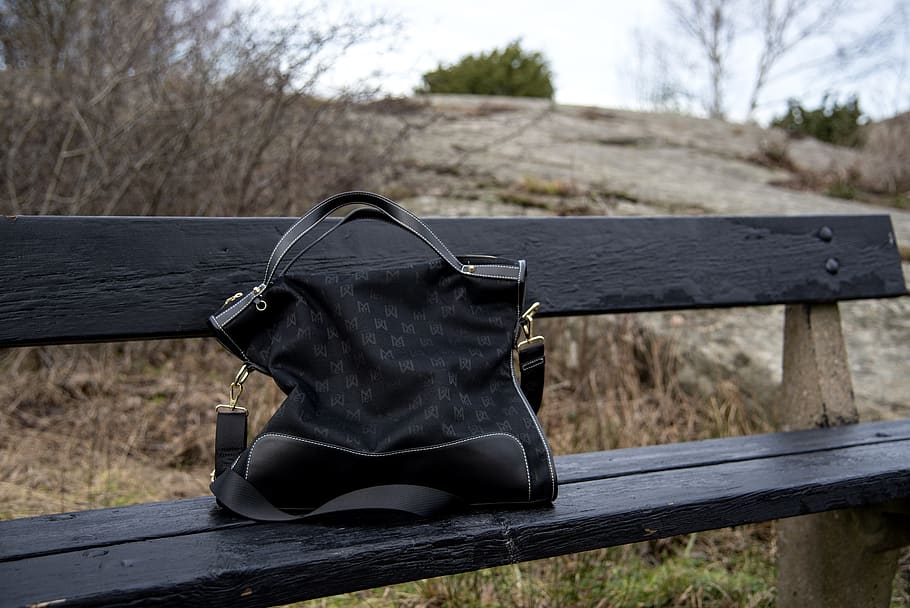 bench, bag, cliffs, winter, mulet, still life, black color HD wallpaper