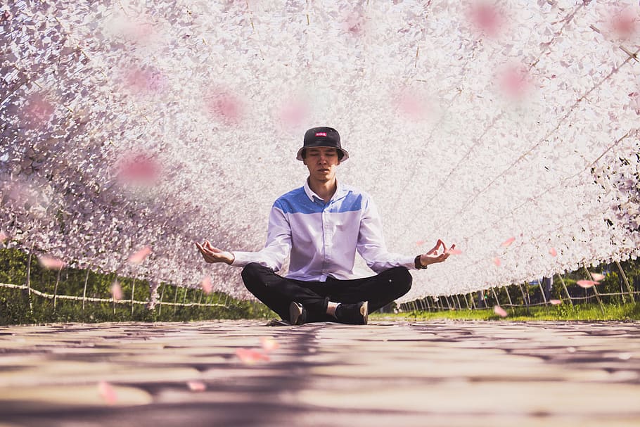 Man Meditating in the Middle of Pathway, daytime, fashion, grass HD wallpaper