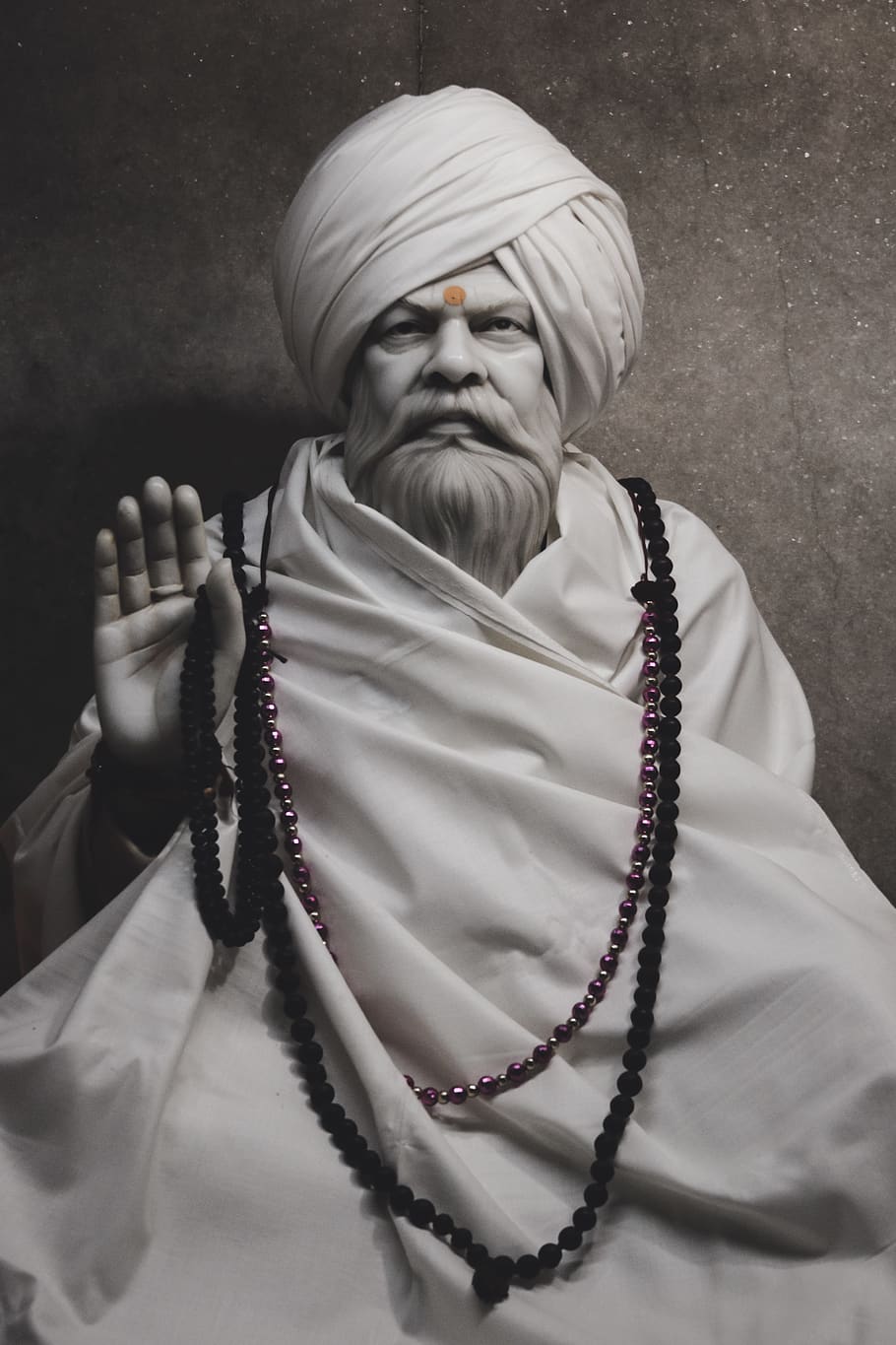 india, delhi, temple, man, beads, statue, clothing, belief HD wallpaper