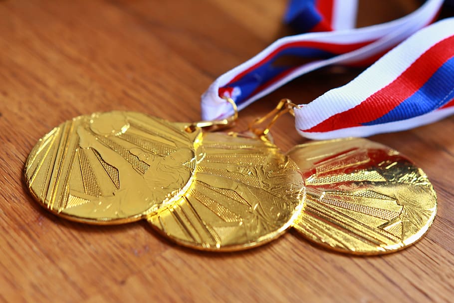 Gold Medal Background Images, HD Pictures and Wallpaper For Free Download |  Pngtree