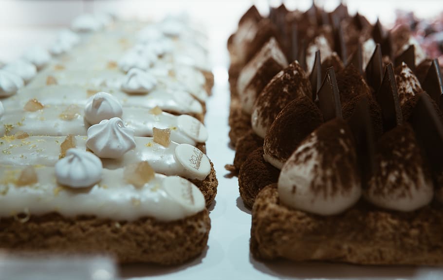 Close-up Photo of Pastry, bakery, baking, cake, chocolate, cream HD wallpaper