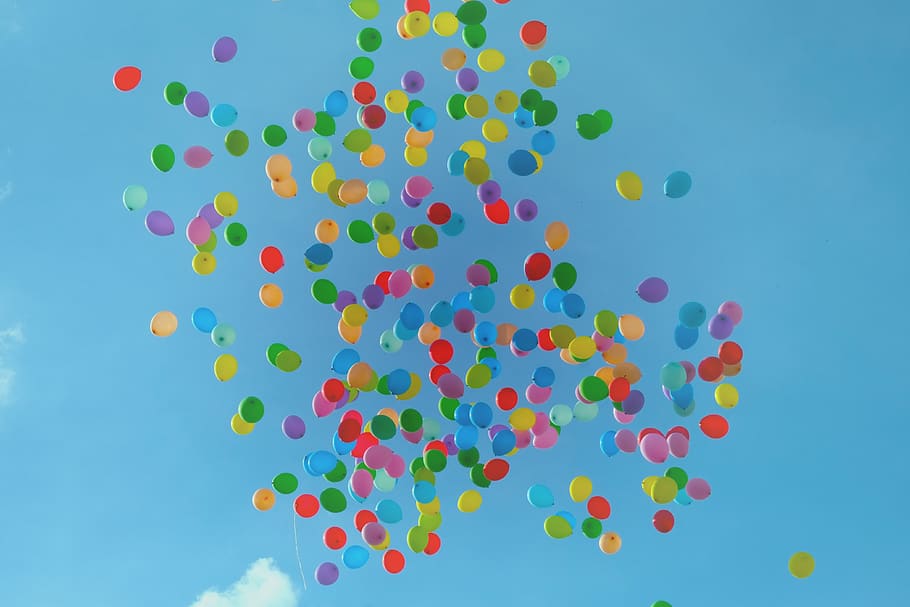 still, items, things, balloons, nature, sky, clouds, colors HD wallpaper