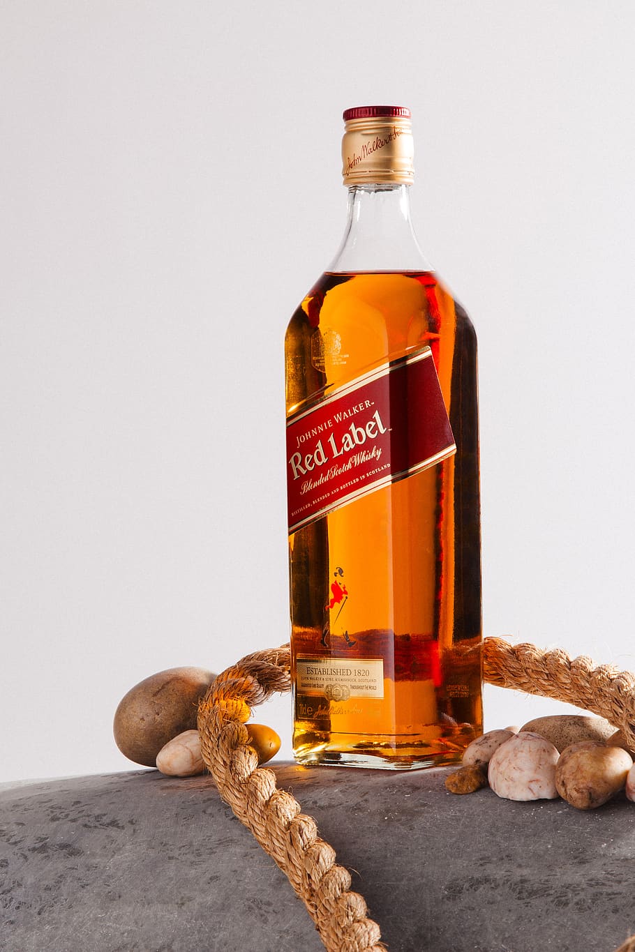 Johnnie Walker Red Label, container, food and drink, bottle, indoors, HD wallpaper