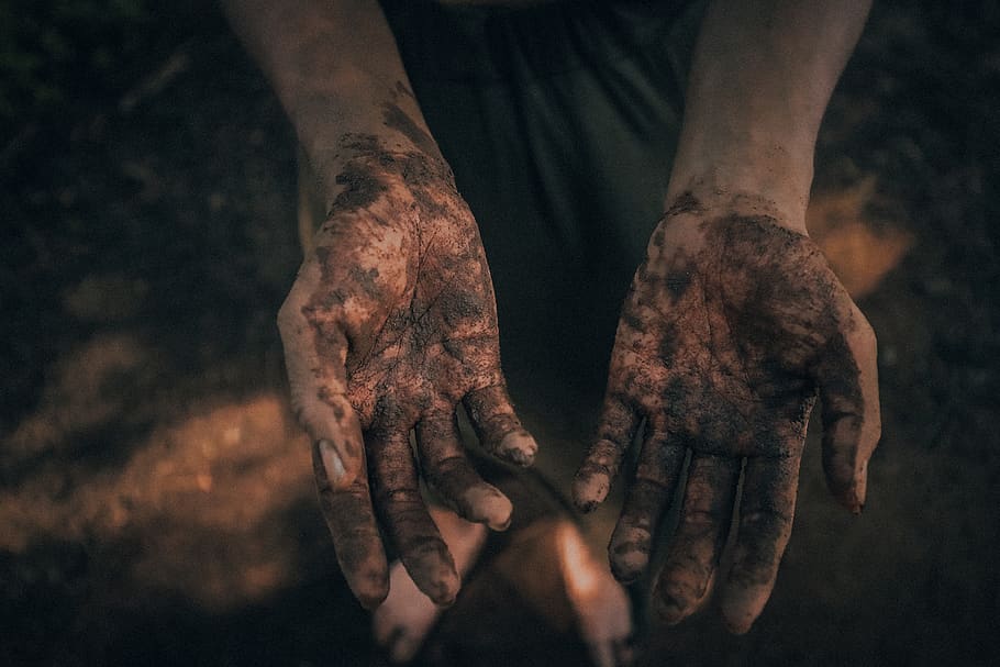 human hand, human body part, one person, dirt, dirty, midsection HD wallpaper