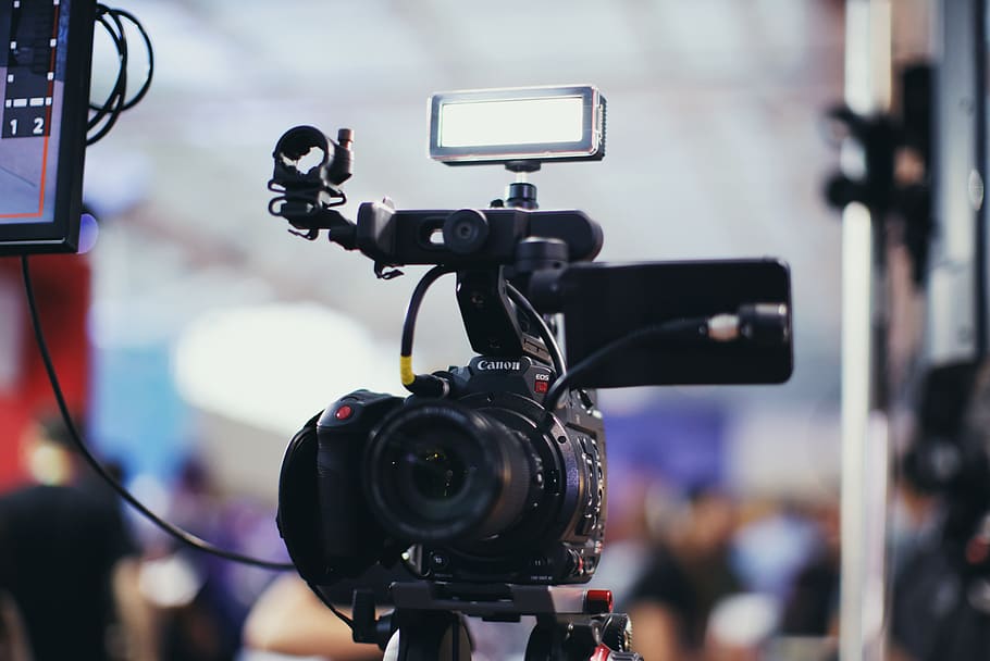 Photo of a Black DSLR Camera, air broadcast, aperture, blur, camera lens