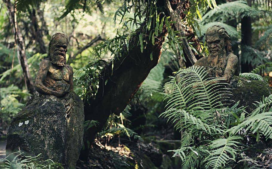 two stone statue under forest, worship, plant, building, architecture HD wallpaper