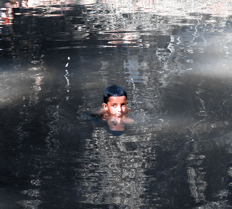 morocco, boy, water, floating, head, face, minimal, texture HD wallpaper