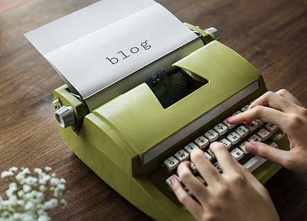 Green Typewriter Written Blog, classic, close-up, device, equipment HD wallpaper