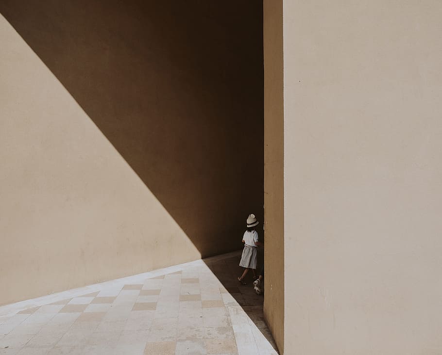 woman walking on hallway, person, female, street, structure, geometrical, HD wallpaper