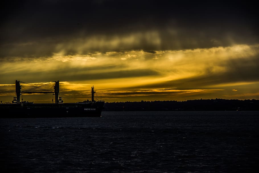 boat, sun, sunset, sky, orange, bay, cloud - sky, water, sea HD wallpaper