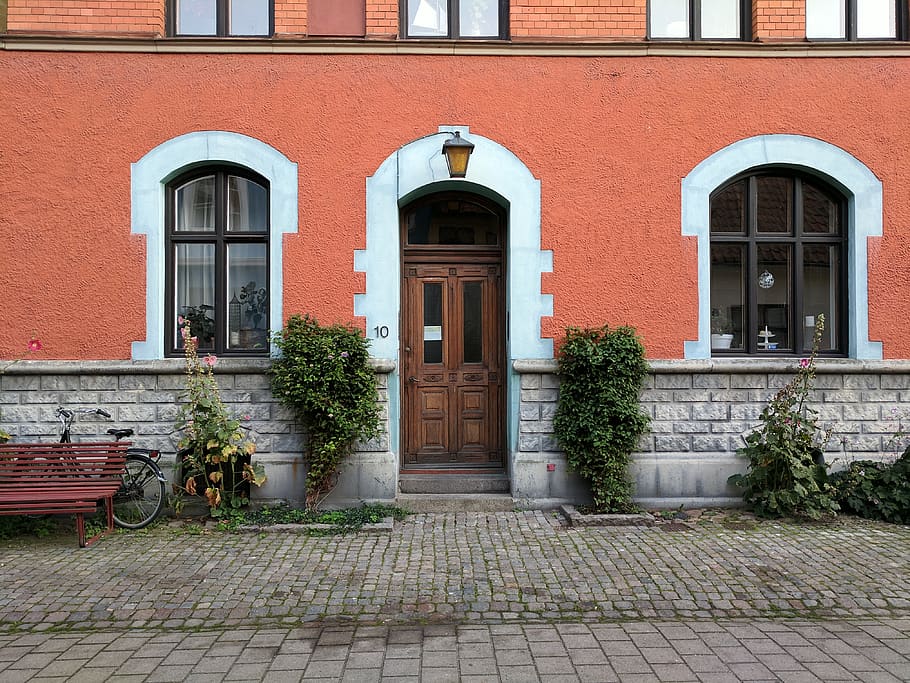 sweden, malmö, bench, door, window, street, bike, building exterior HD wallpaper