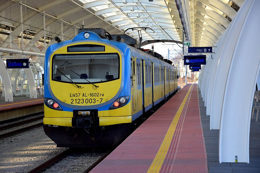 railway station, peron, train, passengers, electric, ezt, en57 HD wallpaper