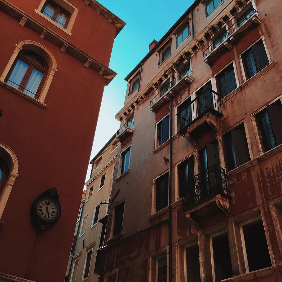 building, vacation, window, house, sky, building exterior, low angle view HD wallpaper