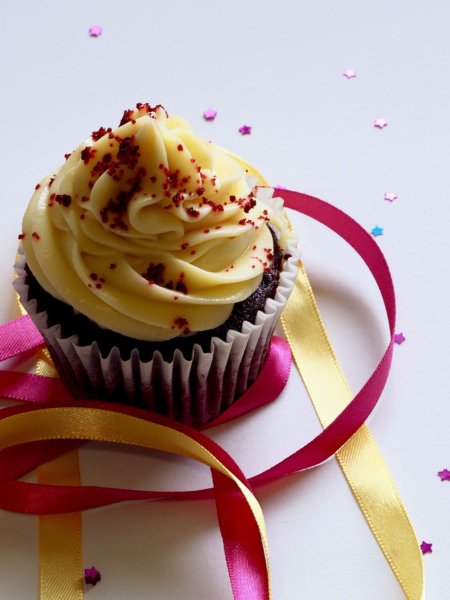 Chocolate Cupcake With White and Red Toppings, bake, baking, celebration HD wallpaper