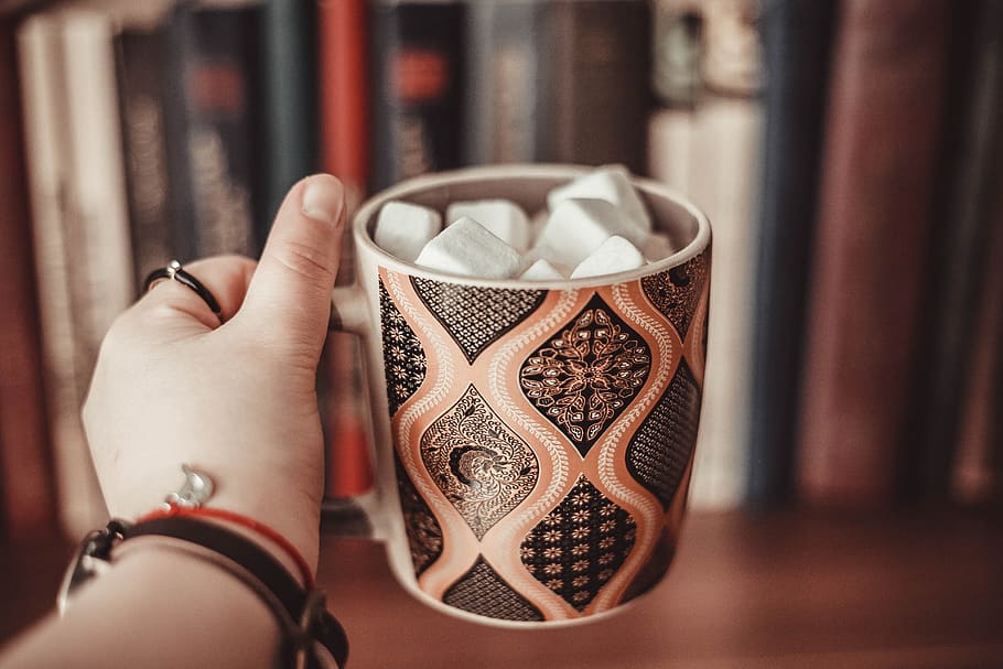 marshmallow, book, cup, coffee, reading, drink, human hand HD wallpaper