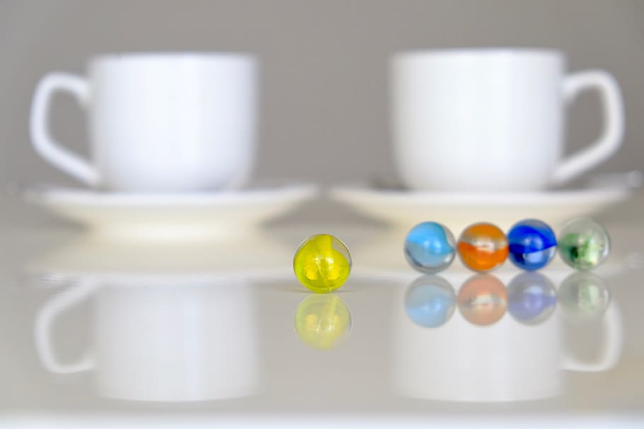 glass, balls, white, cups, conversation, progress, points, mug HD wallpaper