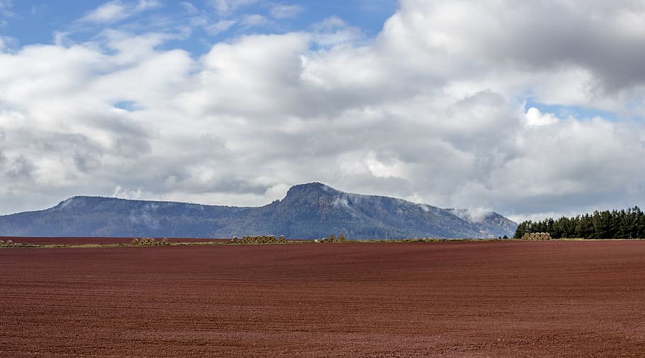 field, sky, mountain, cloud, cloud - sky, landscape, scenics - nature HD wallpaper