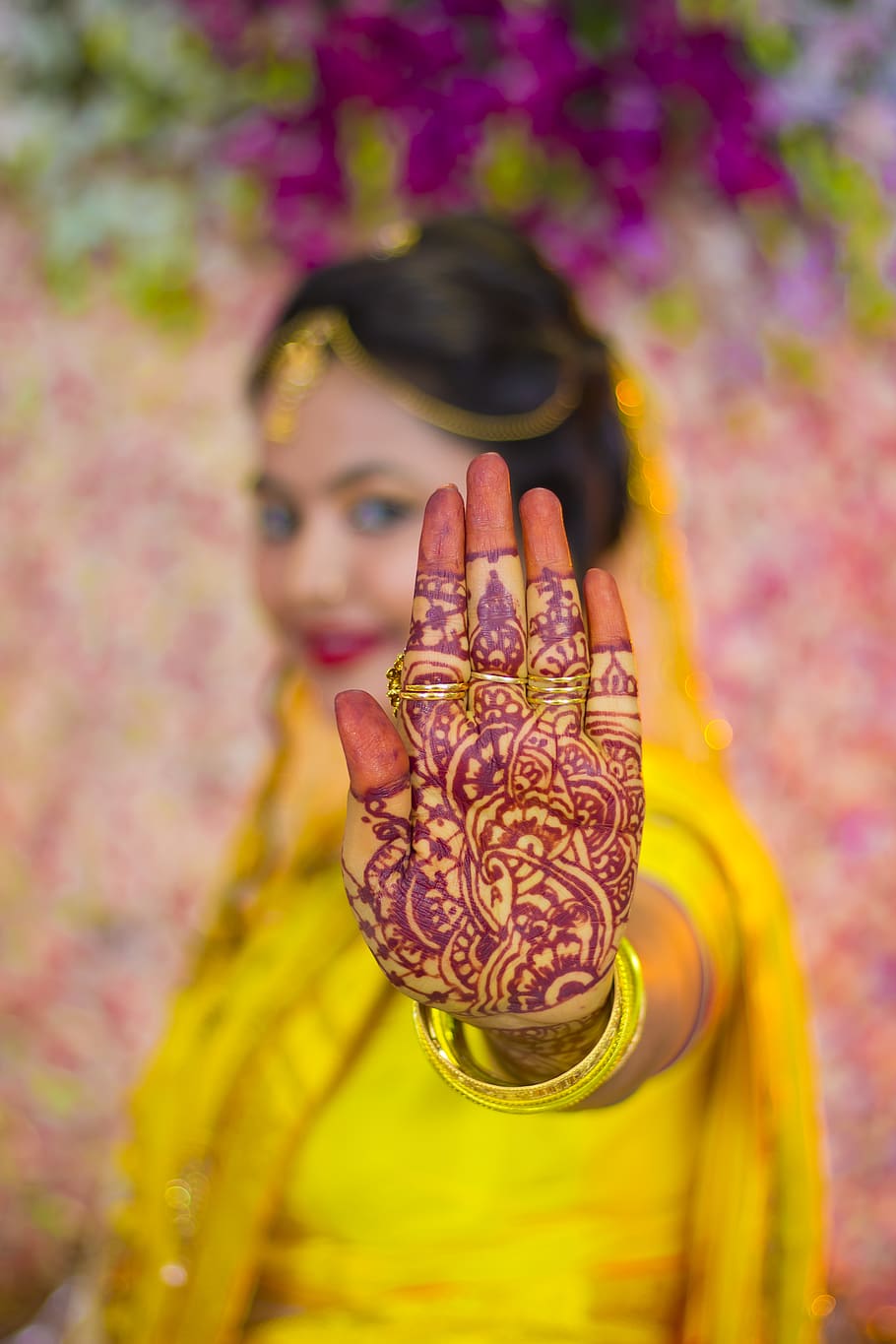 Woman Showing Mehndi Tattoo, art, beautiful, female, girl, hand, HD wallpaper
