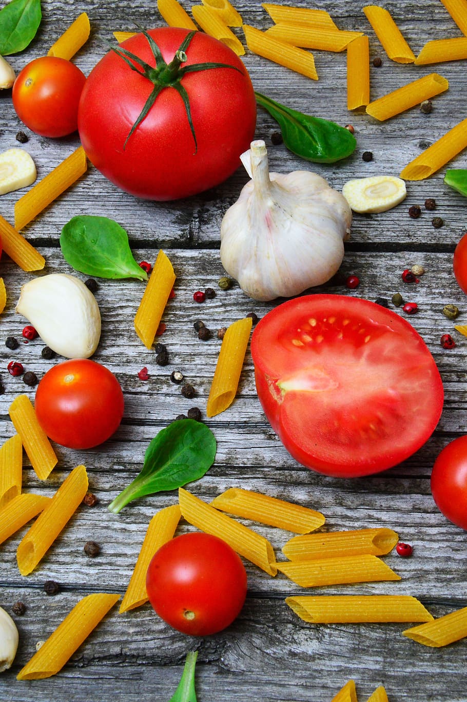 vegetables, tomatoes, pepper, red, wood, mood, healthy, fresh HD wallpaper