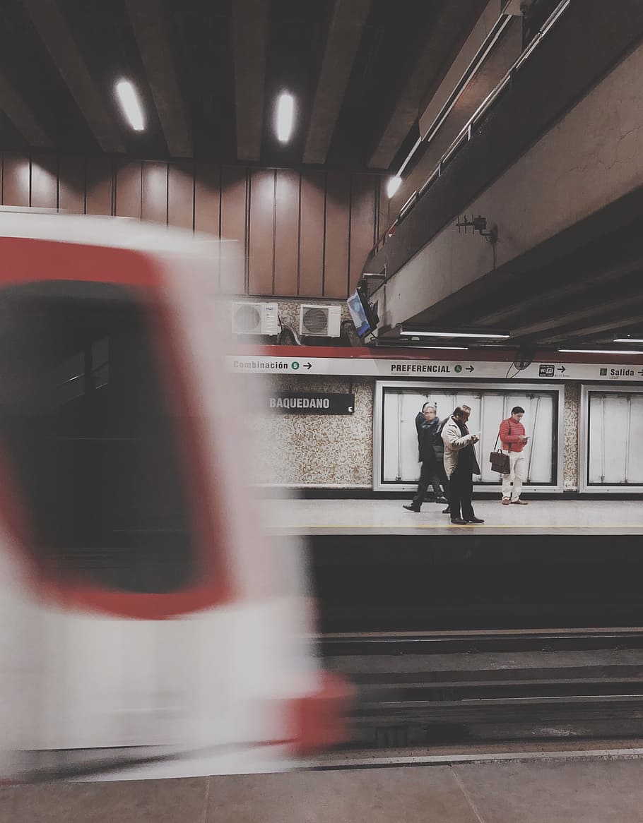 four person standing inside the train station, platform, railway HD wallpaper