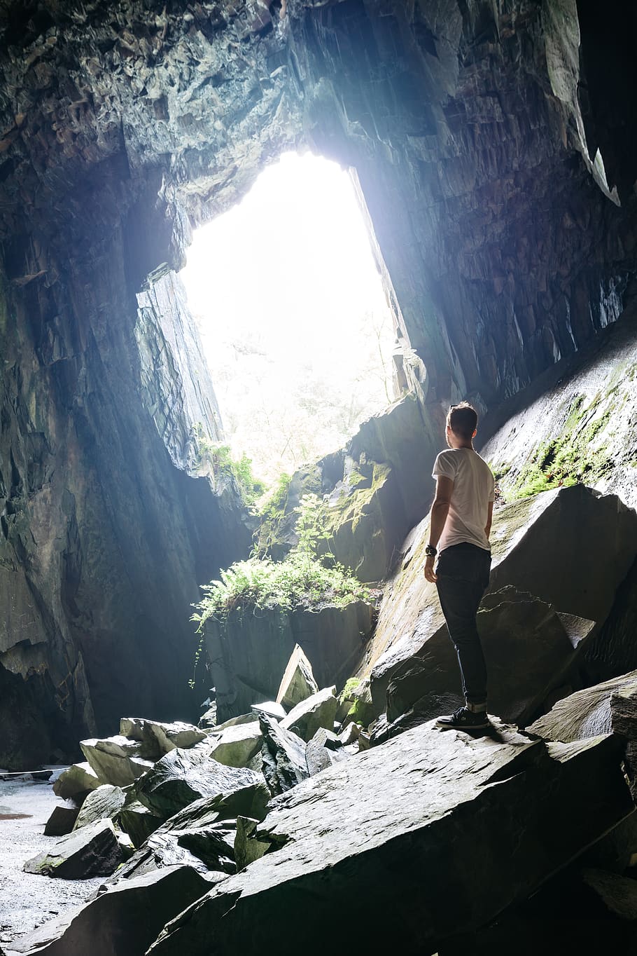 cave, man, shadow, dark, travel, adventure, rock, rocks, light, HD wallpaper