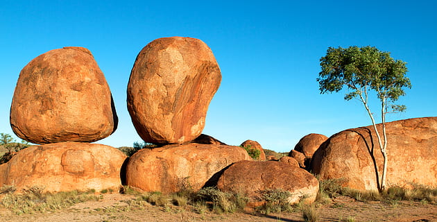 australia, warumungu, devils marbles, rock, desert, blue, blue sky HD wallpaper