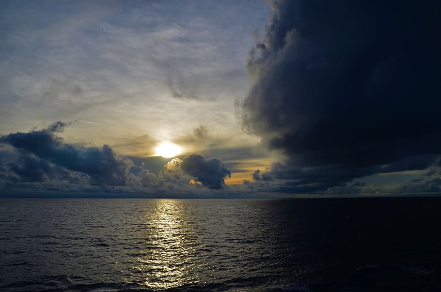 ocean, hope, storm, water, marine, dramatic, dark, blue, clouds HD wallpaper