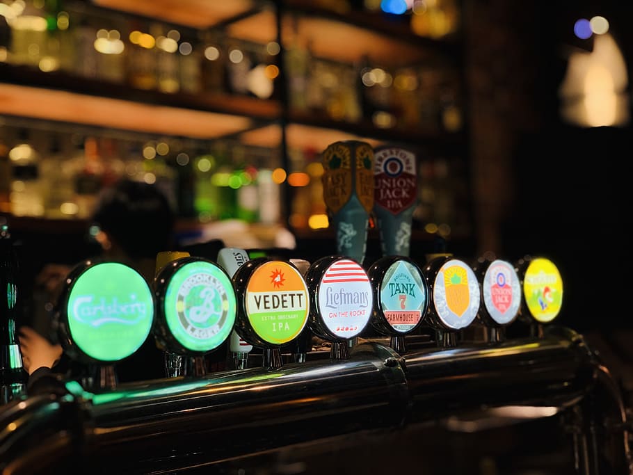 pub, beverage, beer, alcohol, drink, bar counter, dong xing nan jie HD wallpaper