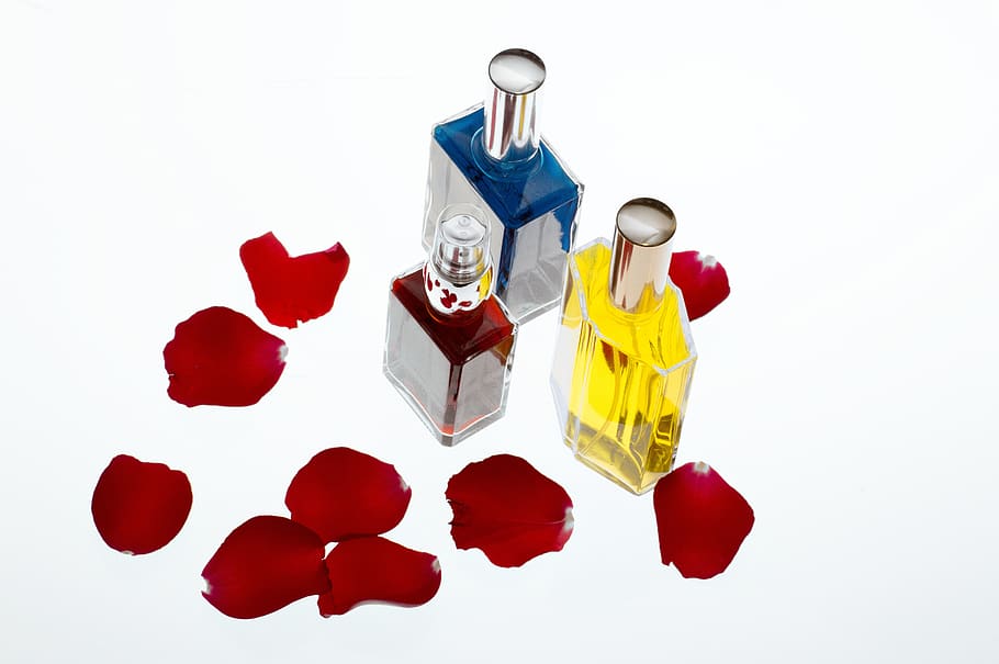 bottles, perfume, aroma, fragrant, well-being, color, petals HD wallpaper
