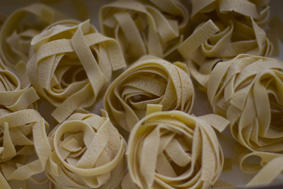 cooked pasta, food, spaghetti, ingredient, texture, italian, eat HD wallpaper