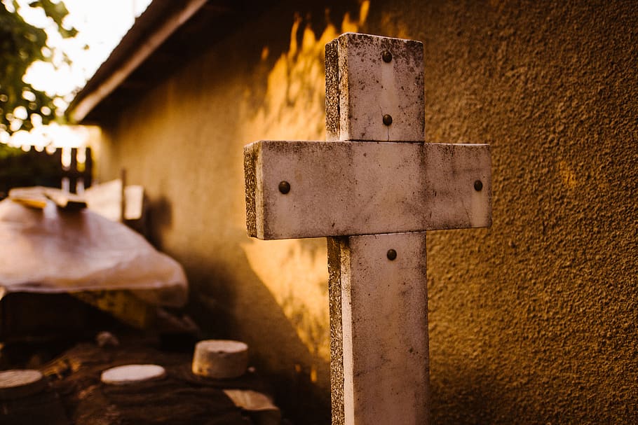 dead, coffin, cross, concrete, stone, sacre, odd, bokeh, no people HD wallpaper