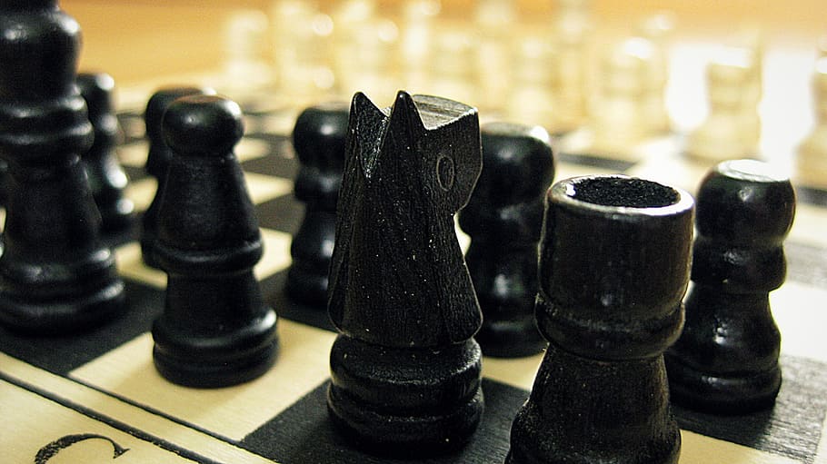 Black Chess Pieces on Chess Board, battle, challenge, chessboard, HD wallpaper