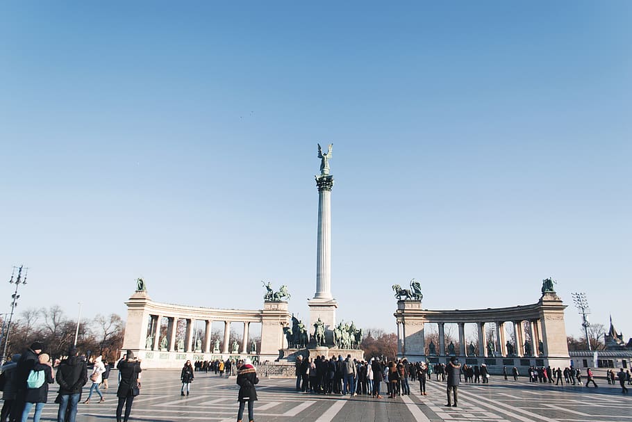 People Gathering in Front of Monument, architecture, crowd, daylight HD wallpaper