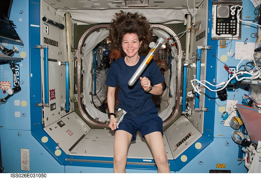 space, astronaut, activity, pose, girl, woman, job, scientist HD wallpaper