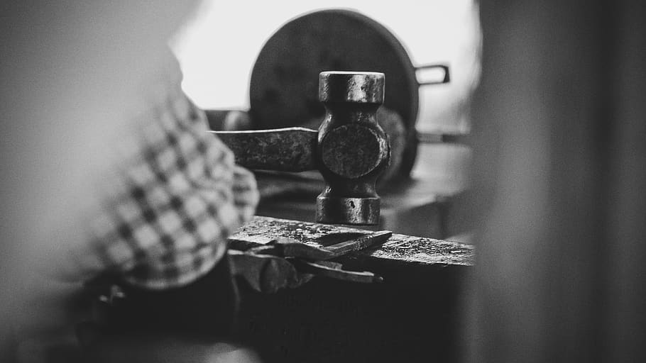 hammer, black smith, tools, anvil, selective focus, indoors HD wallpaper