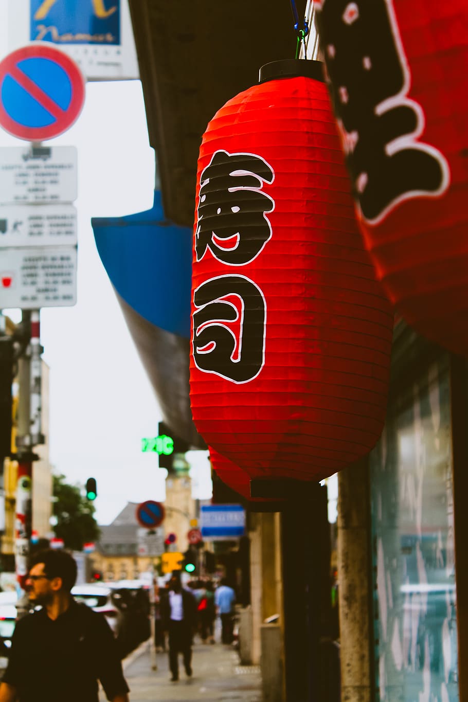 red inflatable signage, communication, architecture, city, building exterior HD wallpaper