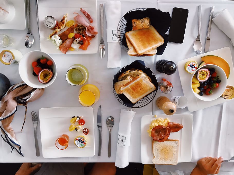 Toasted Breads Served On Bowls, breakfast, delicious, dining HD wallpaper