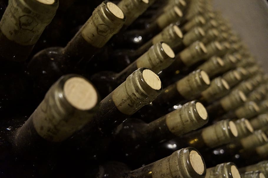 Corks In Bottles, beverage, champagne, container, depth of field HD wallpaper