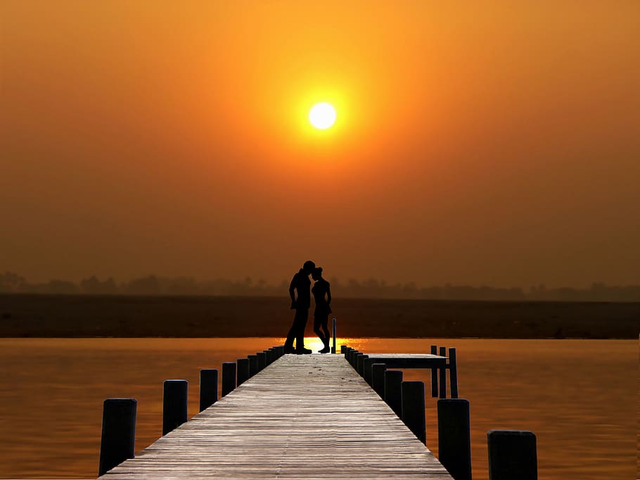 sunset, lake, couple, romance, water, sky, landscape, nature HD wallpaper