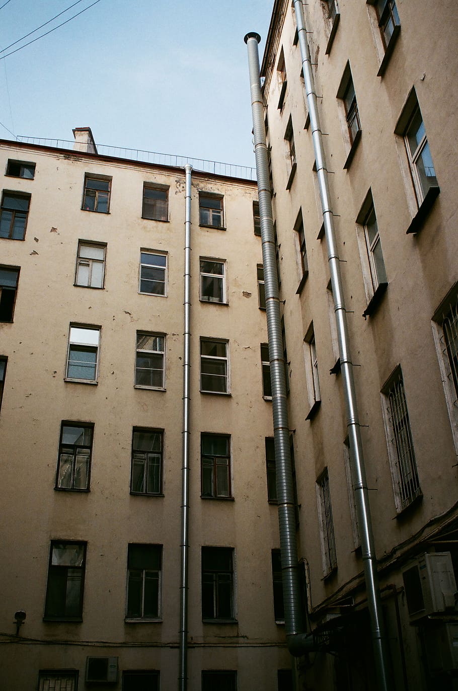 Brown Concrete Building, apartment, architectural design, architecture HD wallpaper