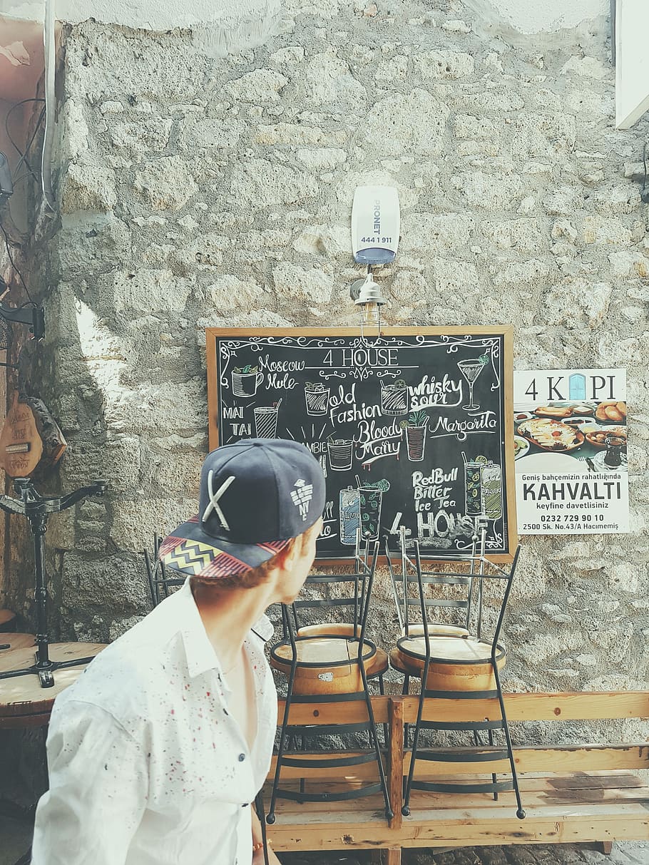 turkey, alaçatı, boy, cap, street, coffee, summer, man, text HD wallpaper
