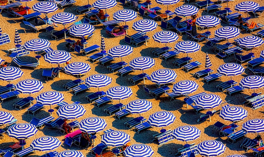 Aerial View of Blue and White Open Cottages at the Beach, art HD wallpaper